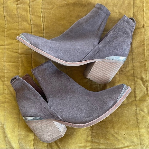 Jeffrey Campbell Cromwell Suede Western Booties - Picture 4 of 14